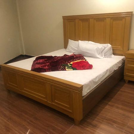 Al Buraq Hotel Islamabad Zewnętrze zdjęcie